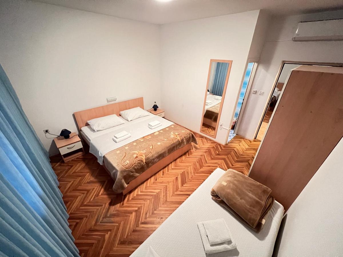 Apartments Piculjan Лопар Экстерьер фото