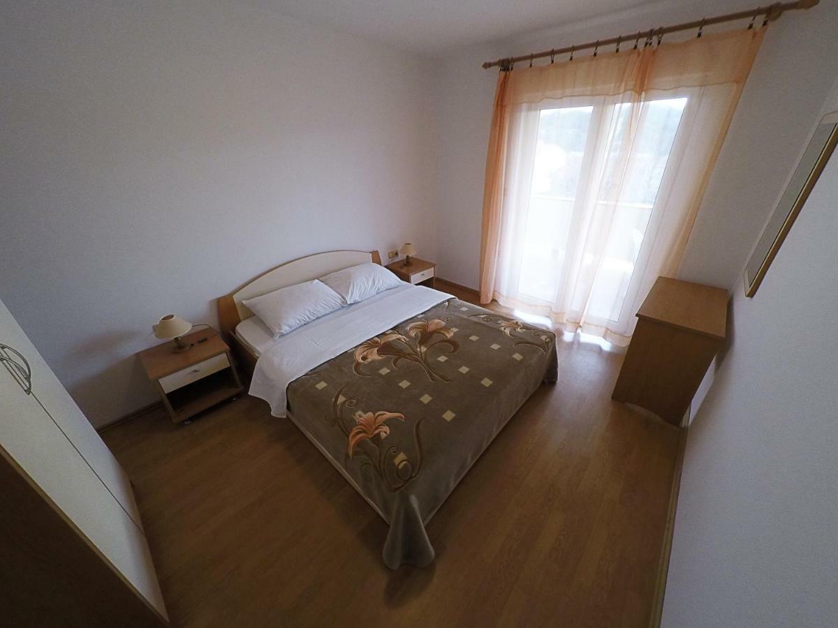 Apartments Piculjan Лопар Экстерьер фото