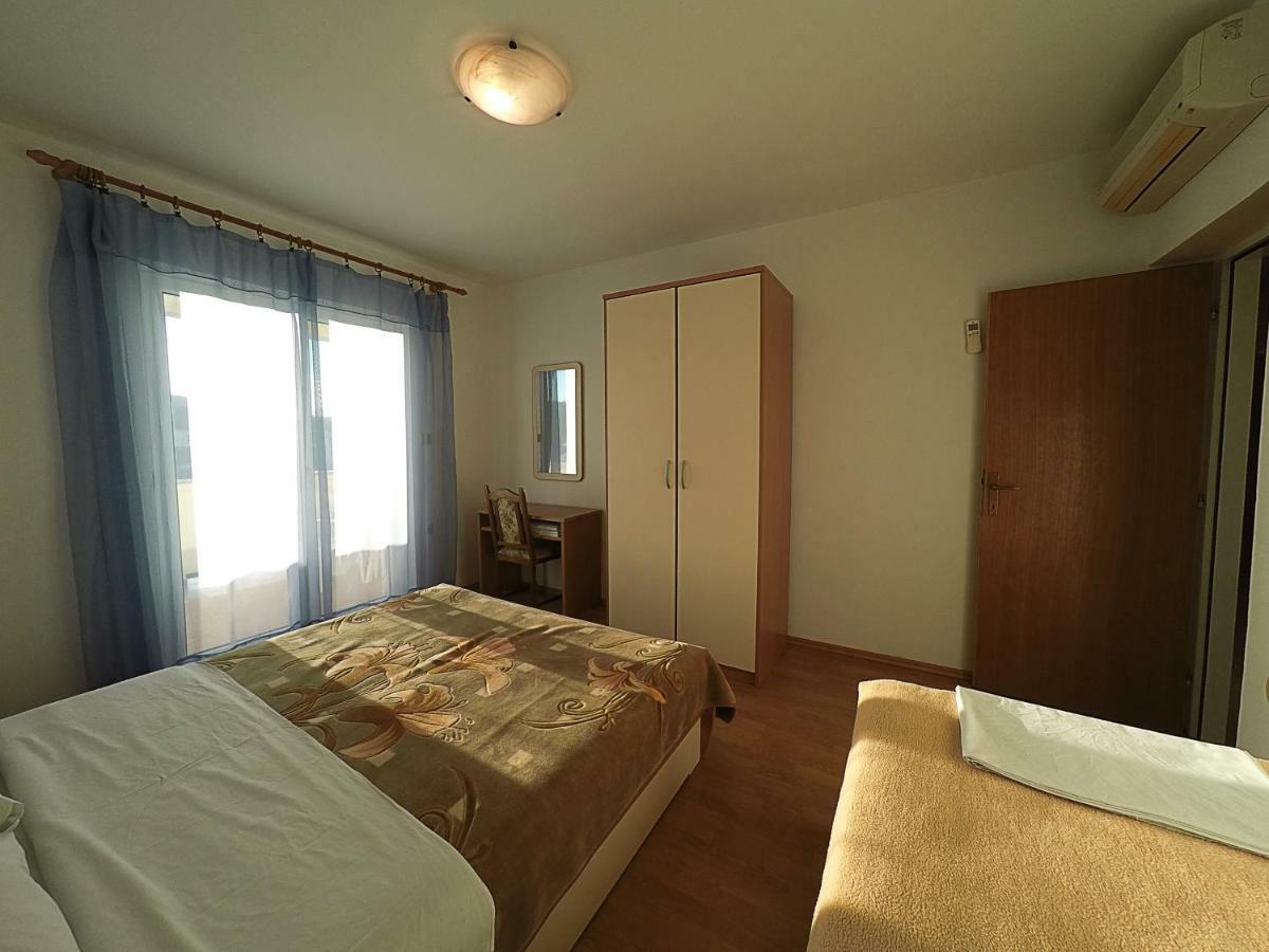 Apartments Piculjan Лопар Экстерьер фото